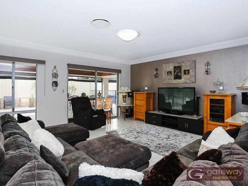 12 Goshawk Pass, Beeliar WA 6164