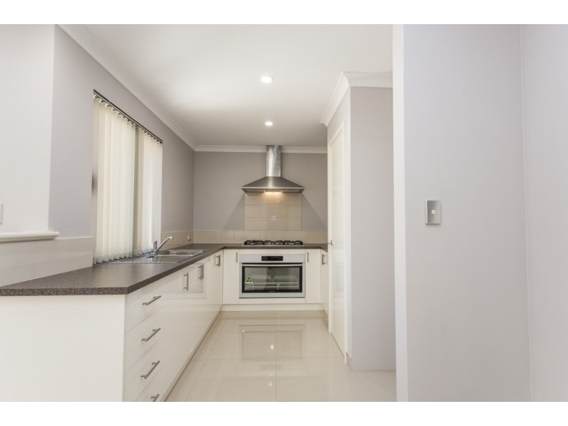 1/170 Gaebler Road, Aubin Grove WA 6164