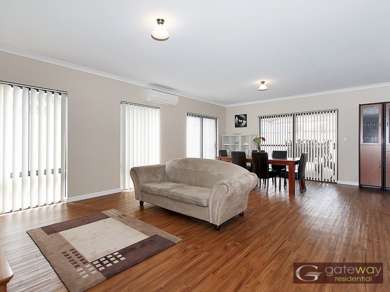 28 Dovedale Street, Harrisdale WA 6112