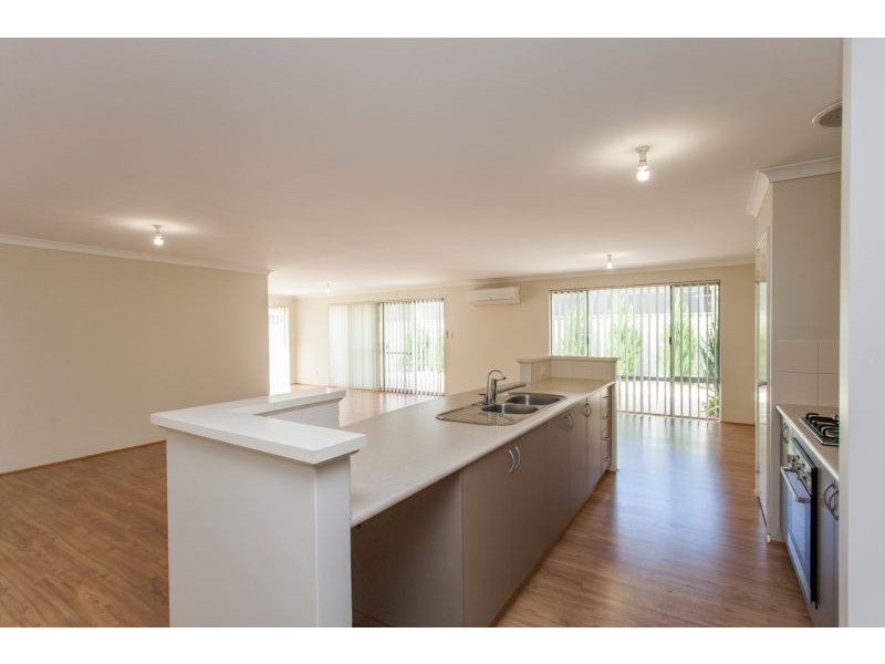 215 Gaebler Road, Aubin Grove WA 6164