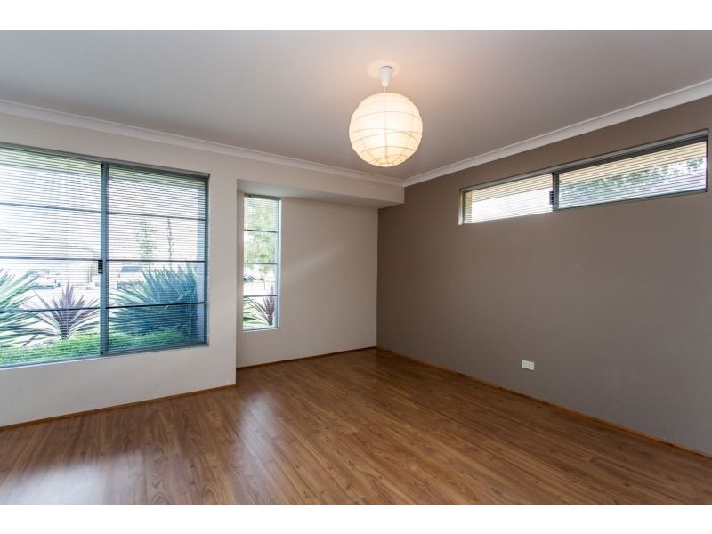 215 Gaebler Road, Aubin Grove WA 6164