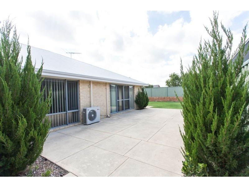 215 Gaebler Road, Aubin Grove WA 6164