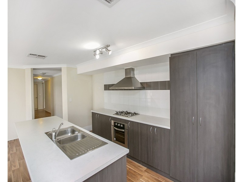 15 Saladin Way, Baldivis WA 6171