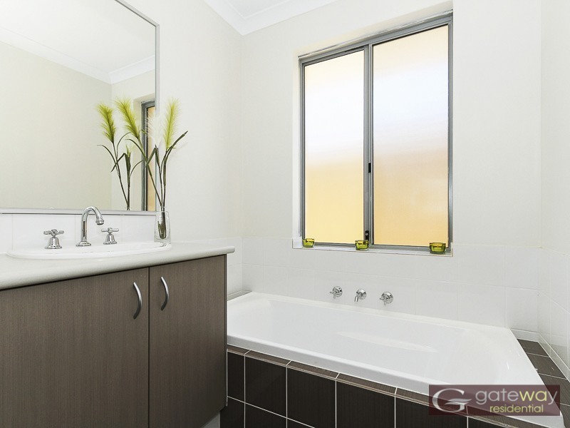 16 Alliance Entrance, Atwell WA 6164