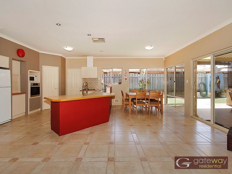 22 Laguna Green, Jandakot WA 6164