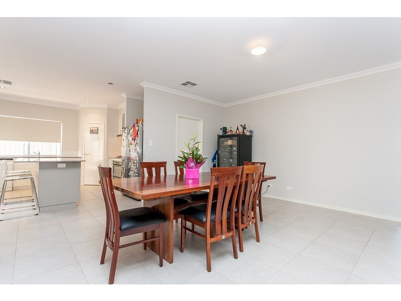 30 Wirra Corner, Wandi WA 6167