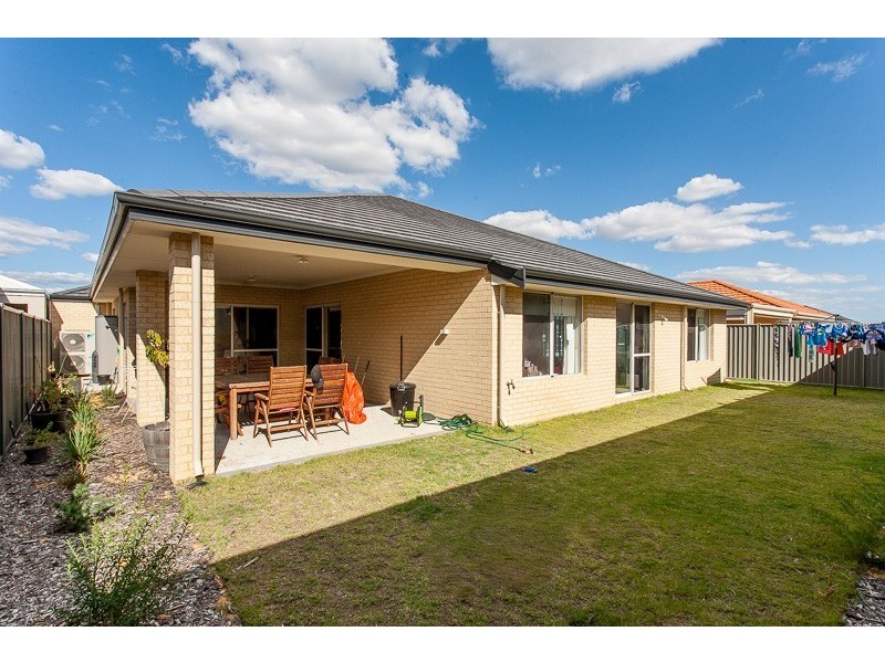 30 Wirra Corner, Wandi WA 6167