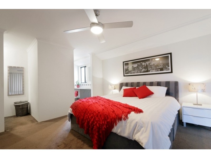 19 Mohan Loop, Hammond Park WA 6164