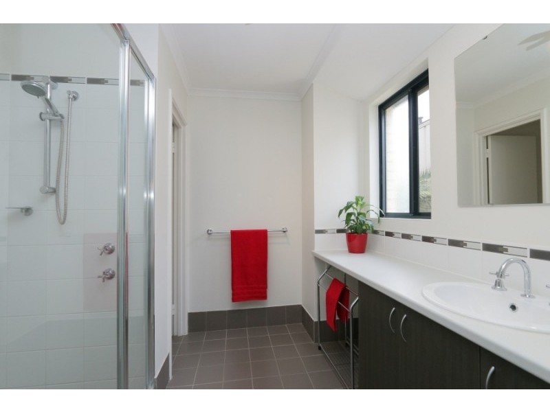 19 Mohan Loop, Hammond Park WA 6164