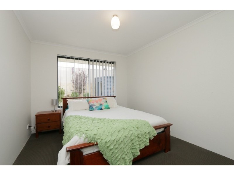 19 Mohan Loop, Hammond Park WA 6164