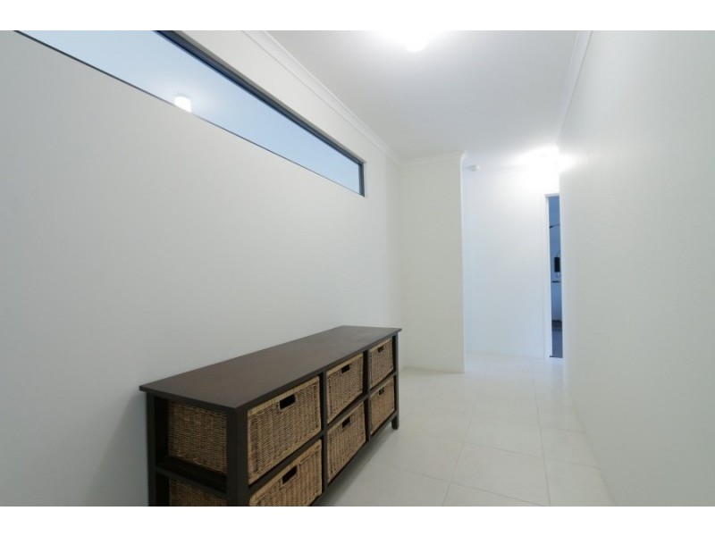 19 Mohan Loop, Hammond Park WA 6164