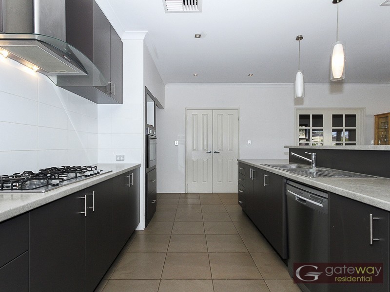 11 Harmony Avenue, Atwell WA 6164