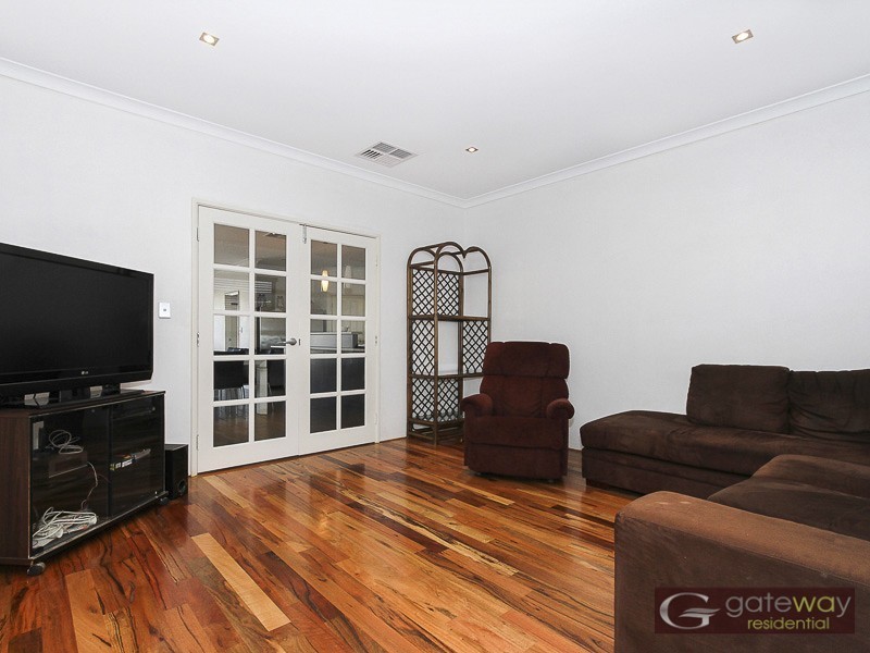 11 Harmony Avenue, Atwell WA 6164
