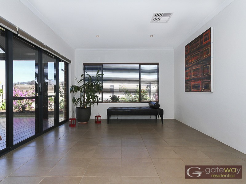 11 Harmony Avenue, Atwell WA 6164