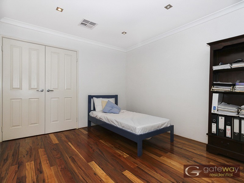 11 Harmony Avenue, Atwell WA 6164