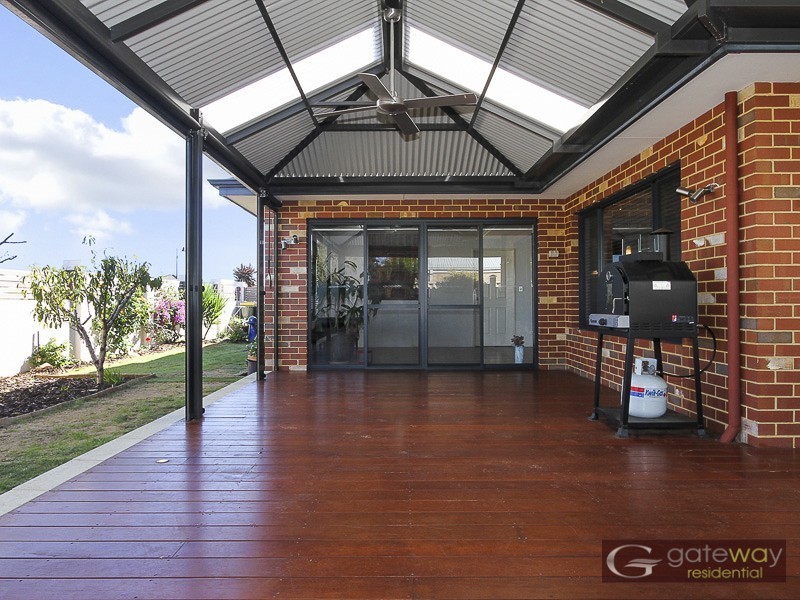 11 Harmony Avenue, Atwell WA 6164