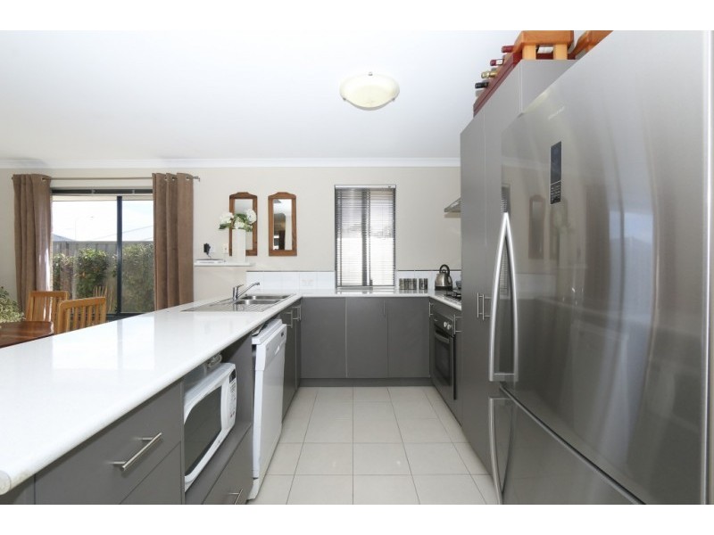 2 Wanarie View, Beeliar WA 6164