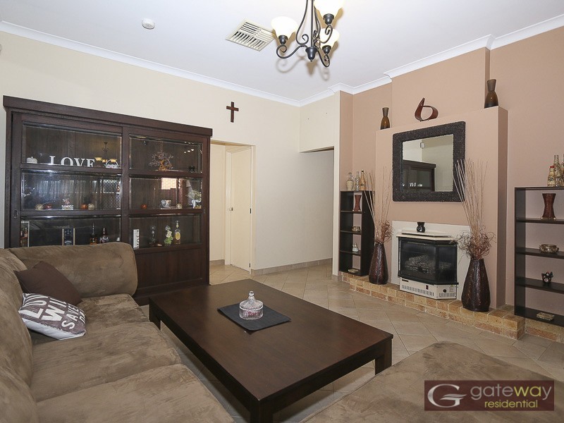 11 Wauhop Circle, Beeliar WA 6164