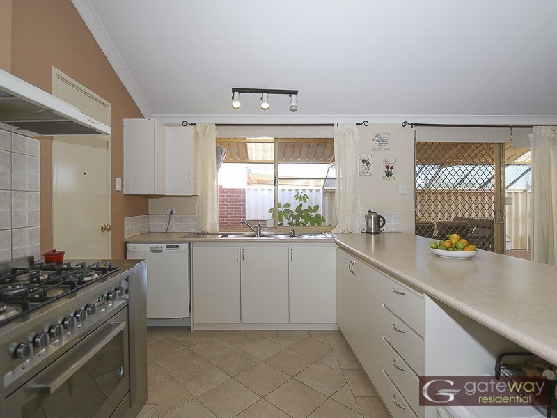 11 Wauhop Circle, Beeliar WA 6164