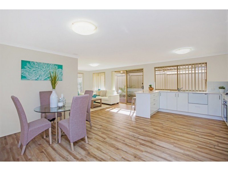 28 Freshwater Drive, Atwell WA 6164