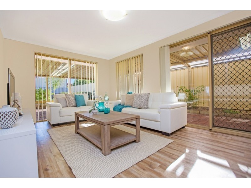 28 Freshwater Drive, Atwell WA 6164