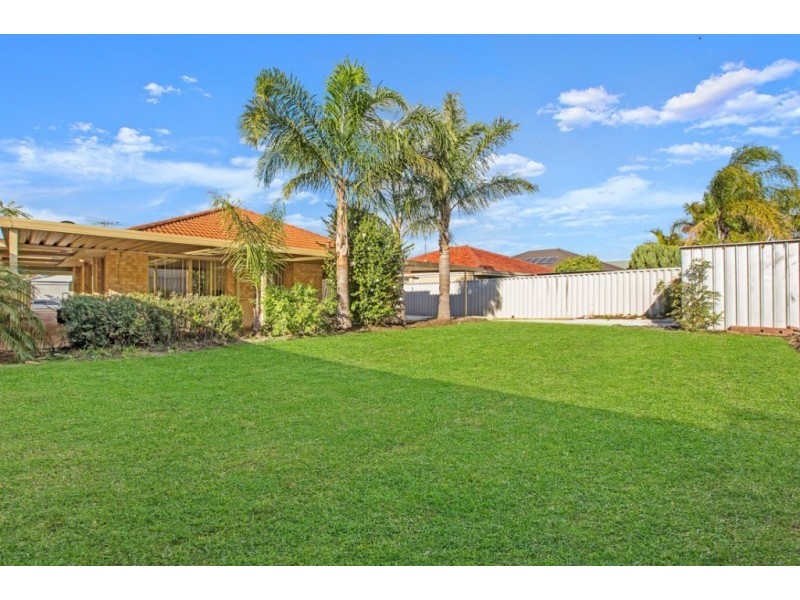 28 Freshwater Drive, Atwell WA 6164
