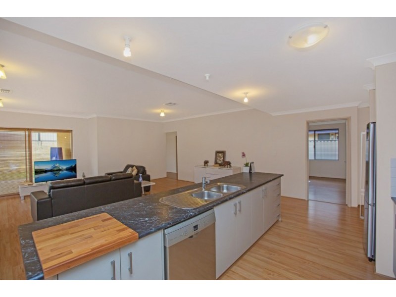 13 Edulis Avenue, Aubin Grove WA 6164