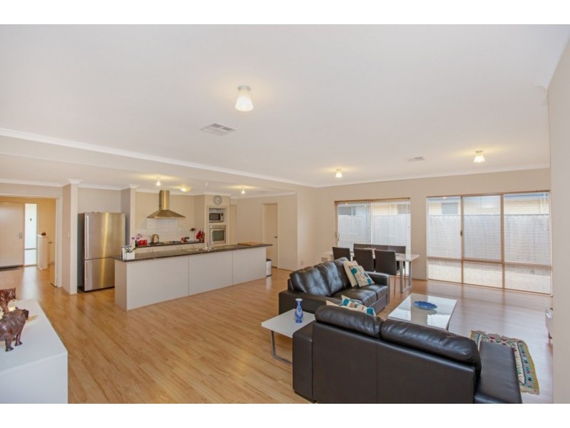 13 Edulis Avenue, Aubin Grove WA 6164