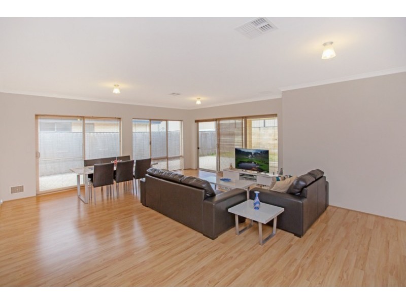 13 Edulis Avenue, Aubin Grove WA 6164