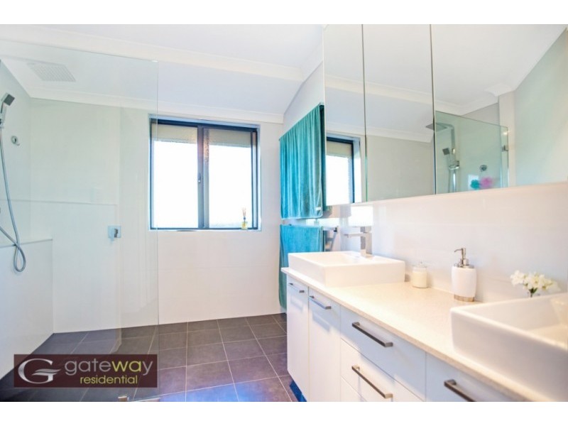 250 Tapper Road, Atwell WA 6164