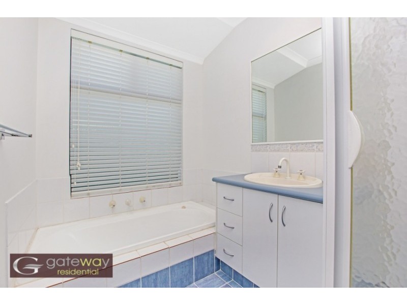 250 Tapper Road, Atwell WA 6164