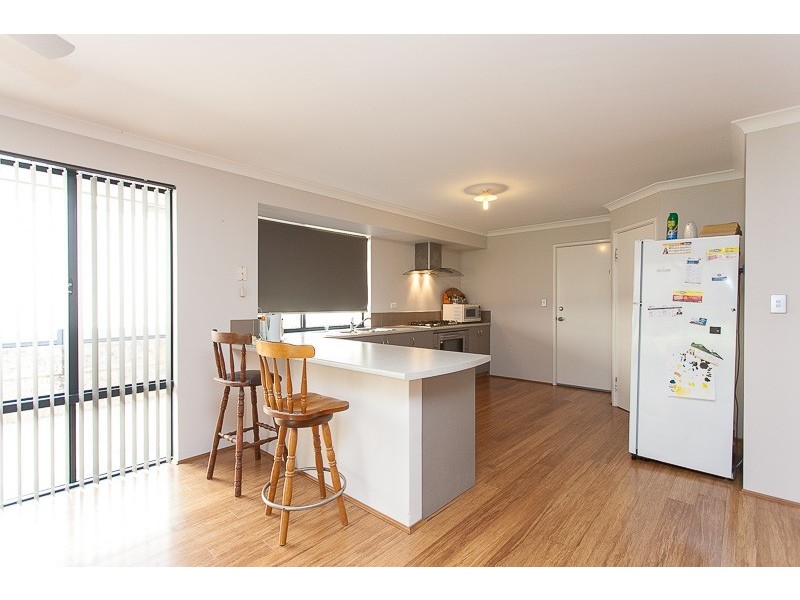 16 Longwood Bend, Aubin Grove WA 6164