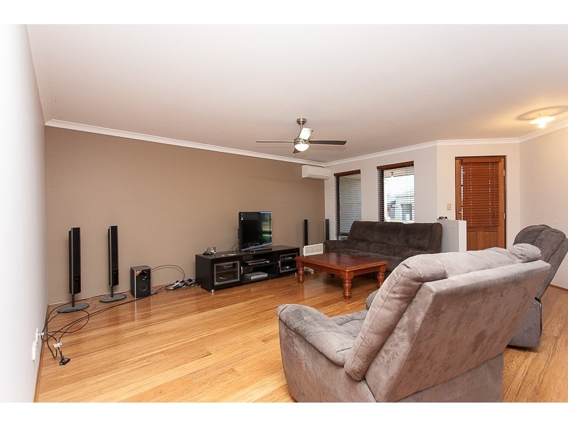 16 Longwood Bend, Aubin Grove WA 6164