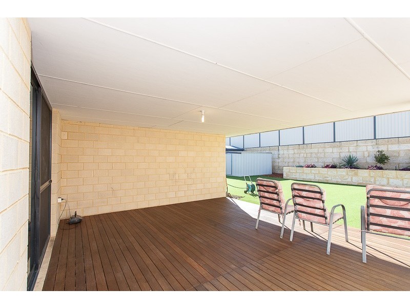 16 Longwood Bend, Aubin Grove WA 6164