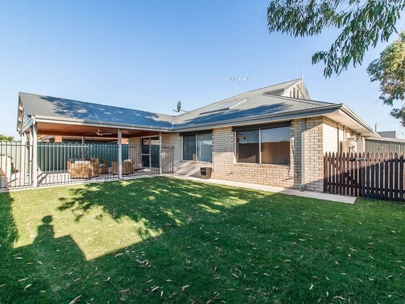 8 Talisker Gate, Aubin Grove WA 6164