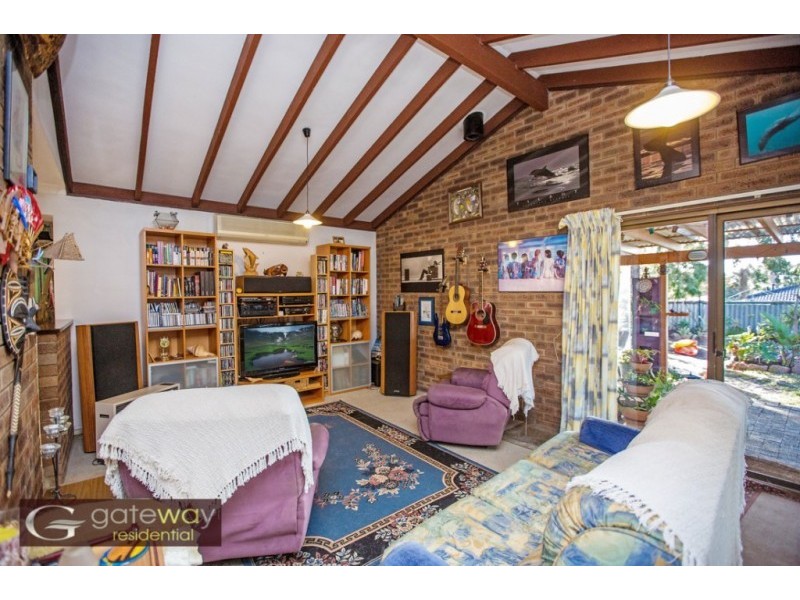 55 Mason Court, South Lake WA 6164