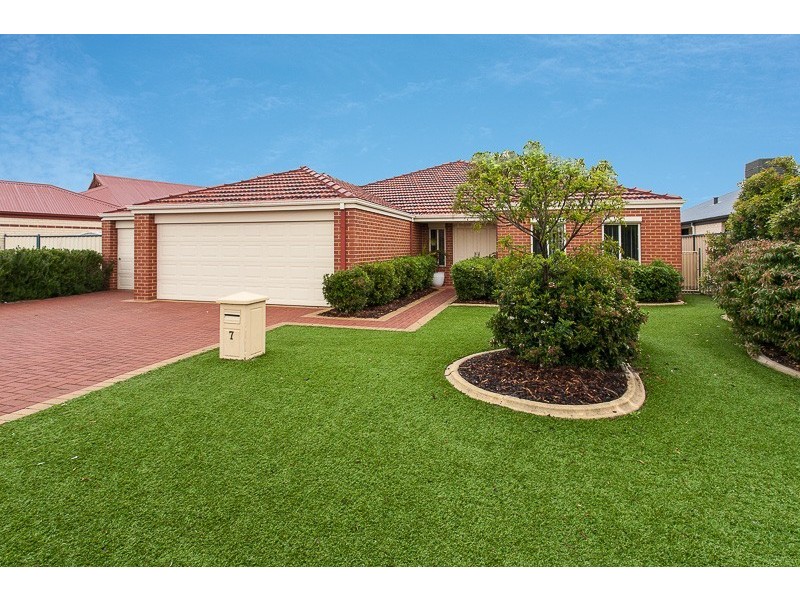7 Gadsden Terrace, Success WA 6164