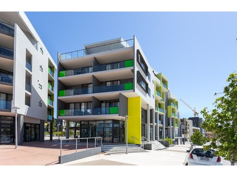 32/20 Signal Terrace, Cockburn Central WA 6164