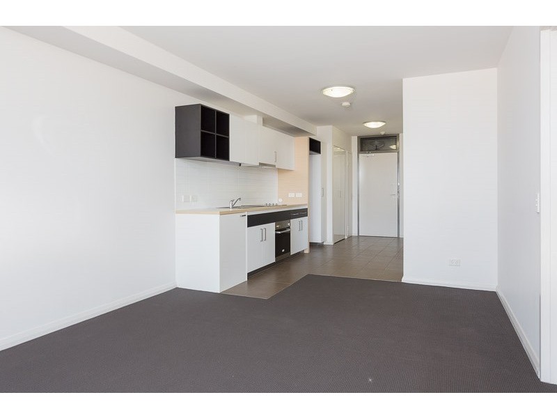 32/20 Signal Terrace, Cockburn Central WA 6164