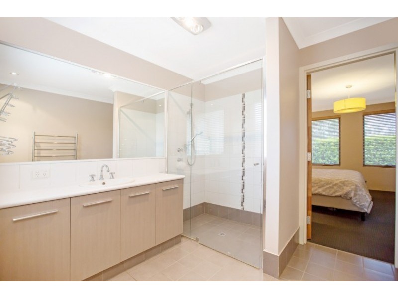 33 Aurora Drive, Atwell WA 6164