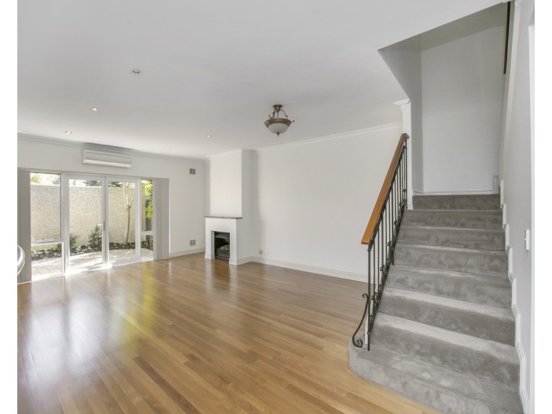 1/10 Hurstford Close, Peppermint Grove WA 6011