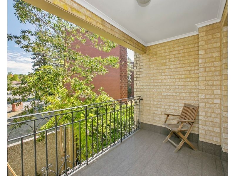 1/10 Hurstford Close, Peppermint Grove WA 6011