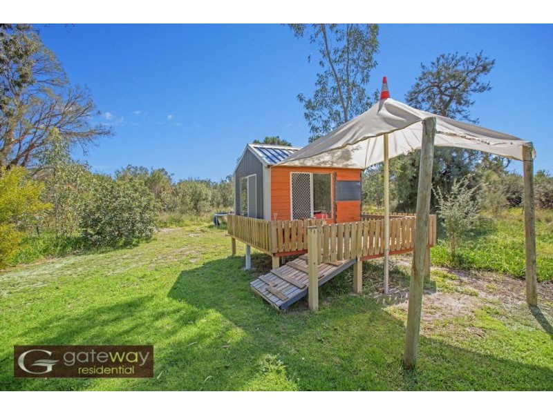 35 Robinson Road, Wandi WA 6167