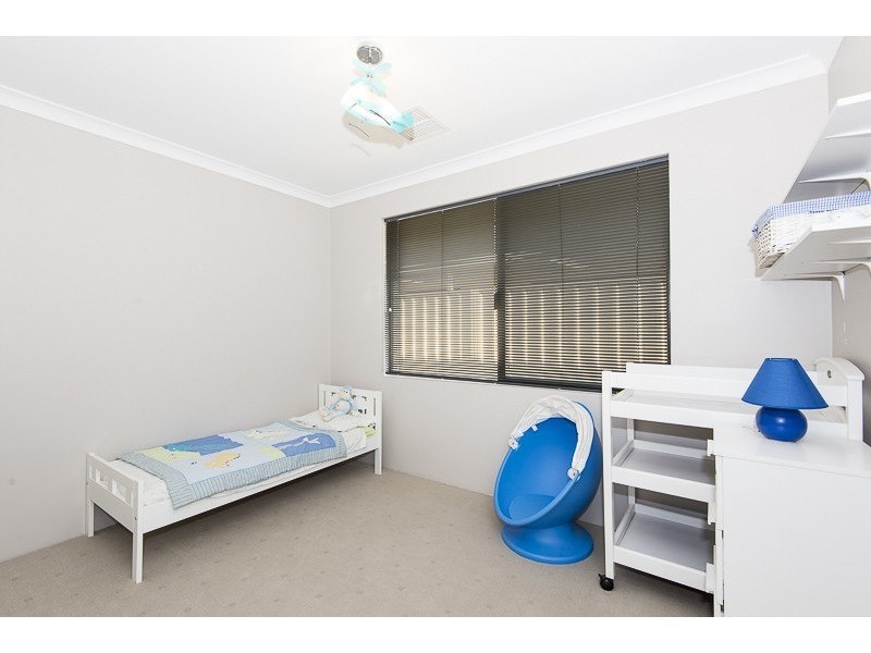 11 Southaven Green, Success WA 6164