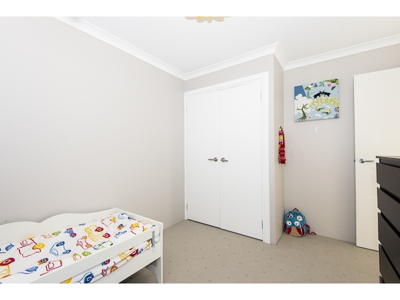 11 Southaven Green, Success WA 6164