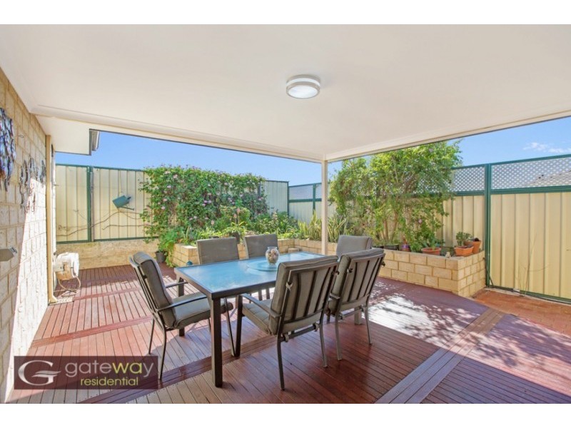 12 Sheringham Bend, Success WA 6164