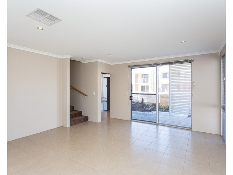 26 Affable Way, Atwell WA 6164