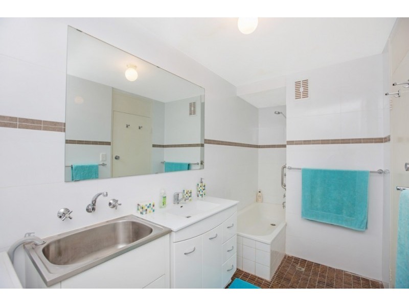 15/40 Pollard Street, Glendalough WA 6016