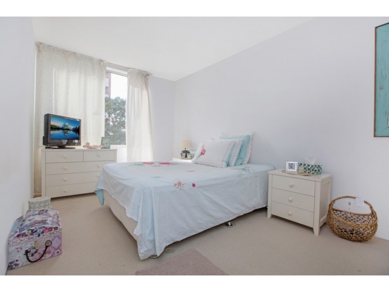 15/40 Pollard Street, Glendalough WA 6016