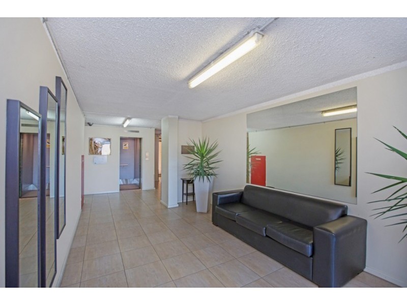 15/40 Pollard Street, Glendalough WA 6016